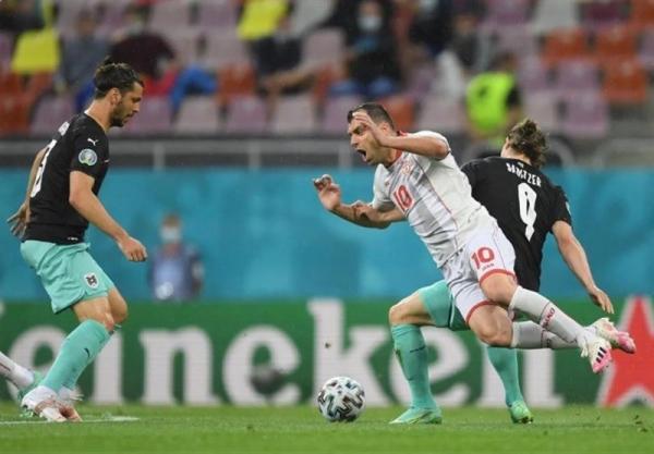یورو 2020، تساوی اتریش و مقدونیه در خاتمه نیمه نخست، ثبت اولین گل تاریخ مقدونیه در تاریخ یورو