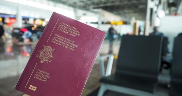 تن تن و لوک خوش شانس در گذرنامه های بلژیک