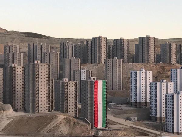 14 طبقه، بدون آسانسور، در فاز 11 پردیس!